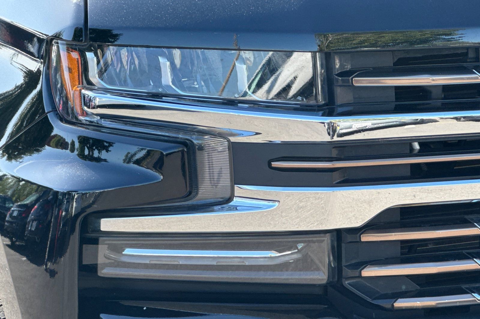 Used 2020 Chevrolet Silverado 1500 High Country w/ Technology Package image 41