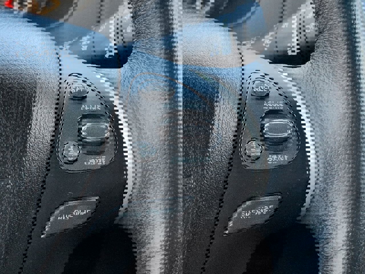 Used 2020 Nissan Pathfinder SL image 25