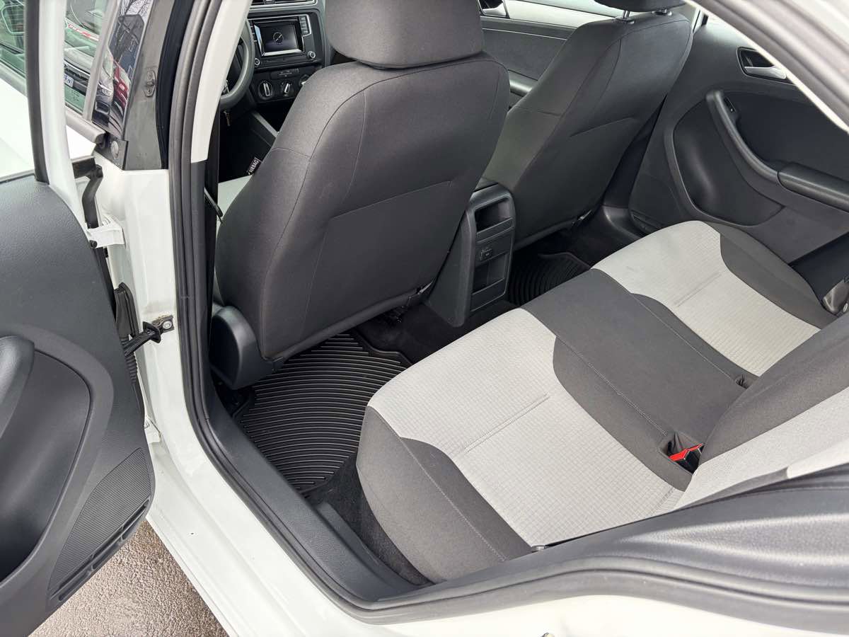 Used 2018 Volkswagen Jetta S FWD image 18