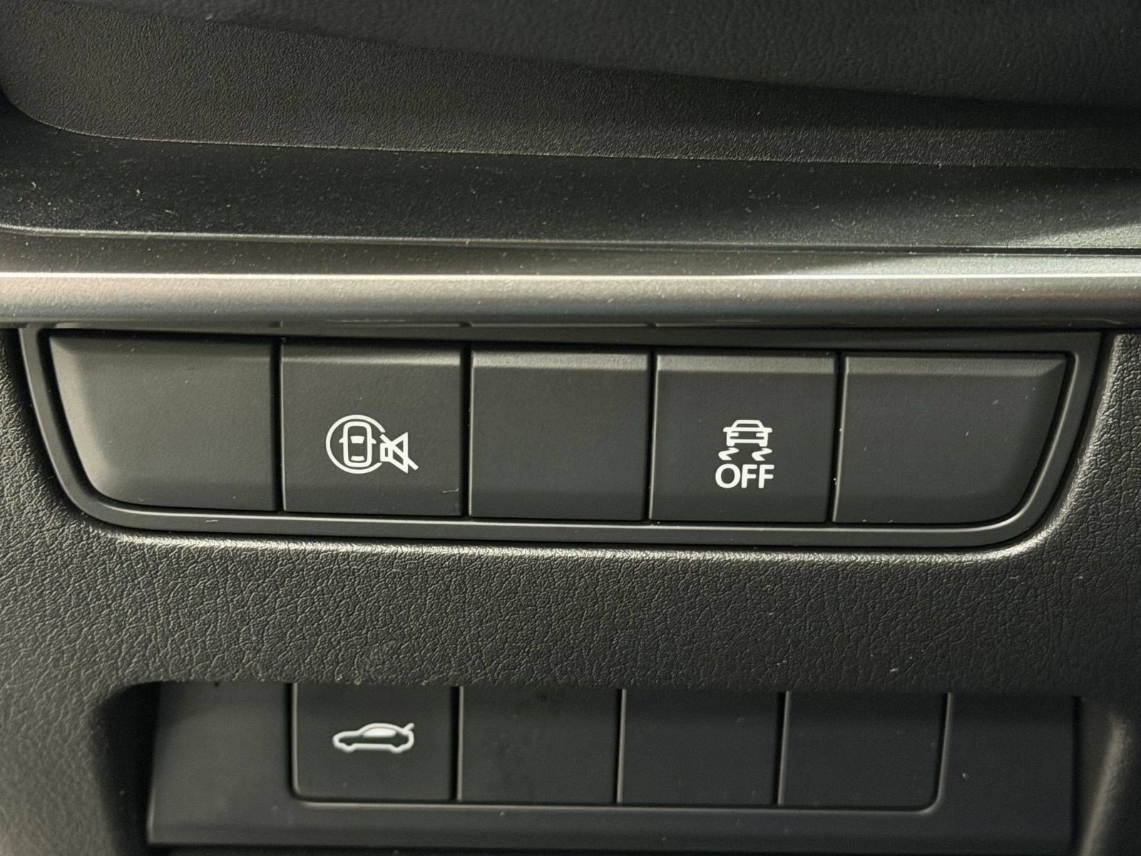 Used 2025 MAZDA MAZDA3 s FWD image 20