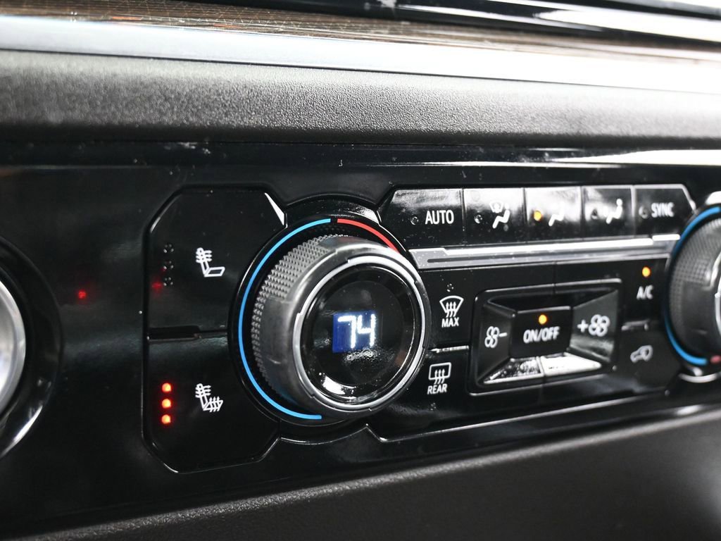 Used 2024 Chevrolet Silverado 1500 RST image 24