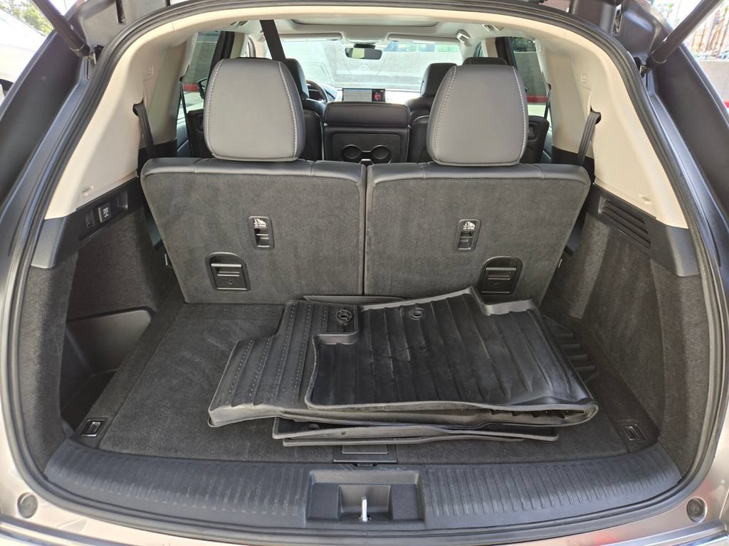 Certified 2024 Acura MDX FWD w/ Technology Package image 19