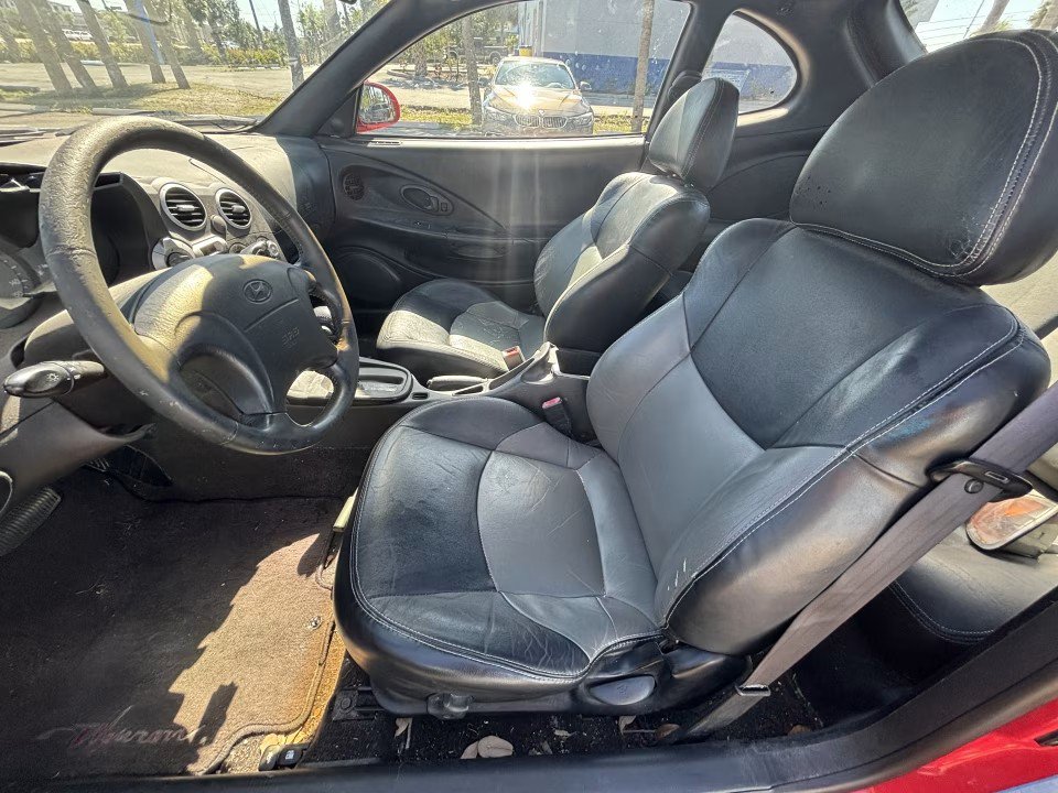 Used 2001 Hyundai Tiburon FWD image 5