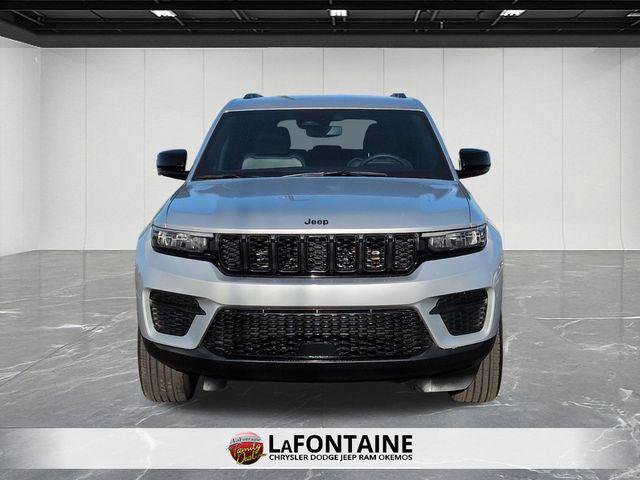 Certified 2024 Jeep Grand Cherokee Altitude image 8