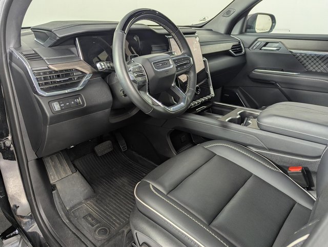 Used 2025 GMC Acadia Denali image 15