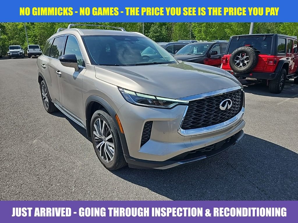 Used 2023 INFINITI QX60 Sensory w/ Cargo Package image 1