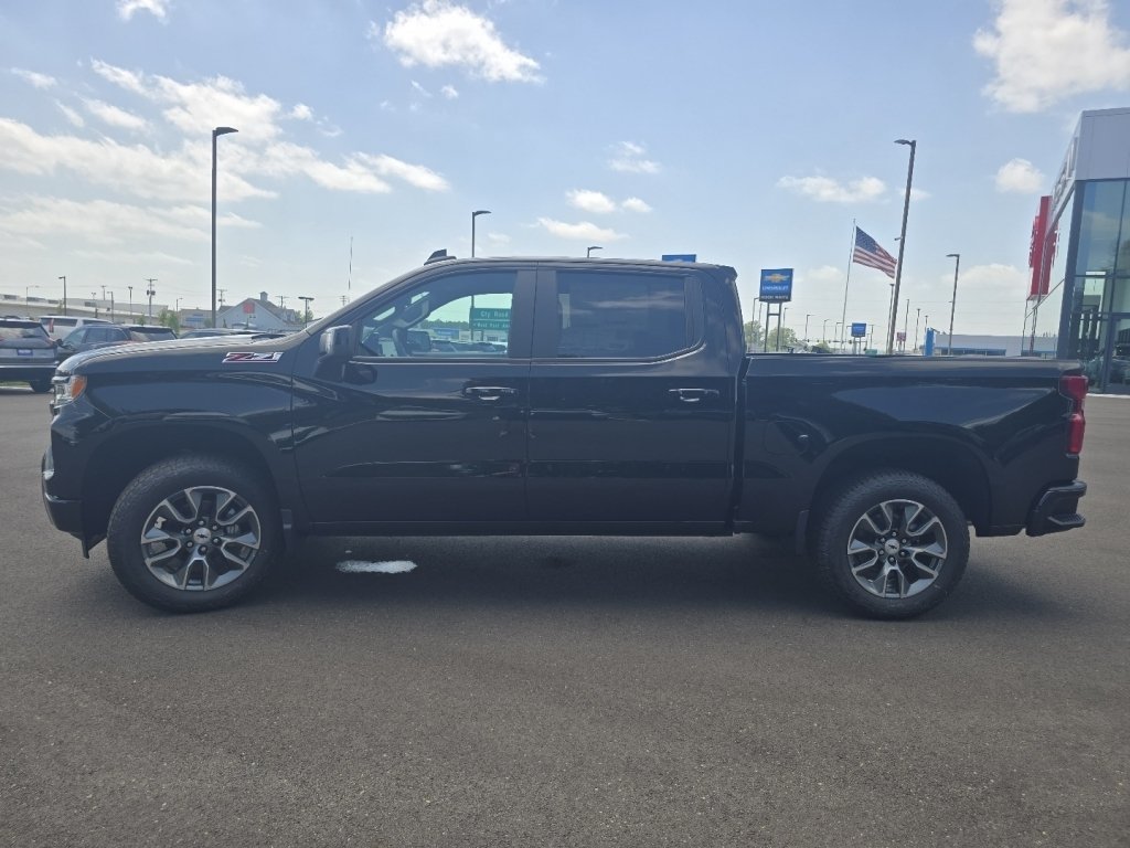 New 2026 Chevrolet Silverado 1500 RST w/ RST All Star Premium Package AWD/4WD image 9