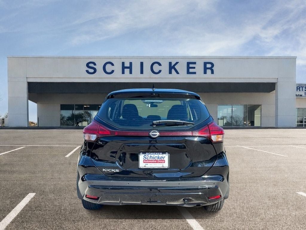 Used 2024 Nissan Kicks S FWD image 4