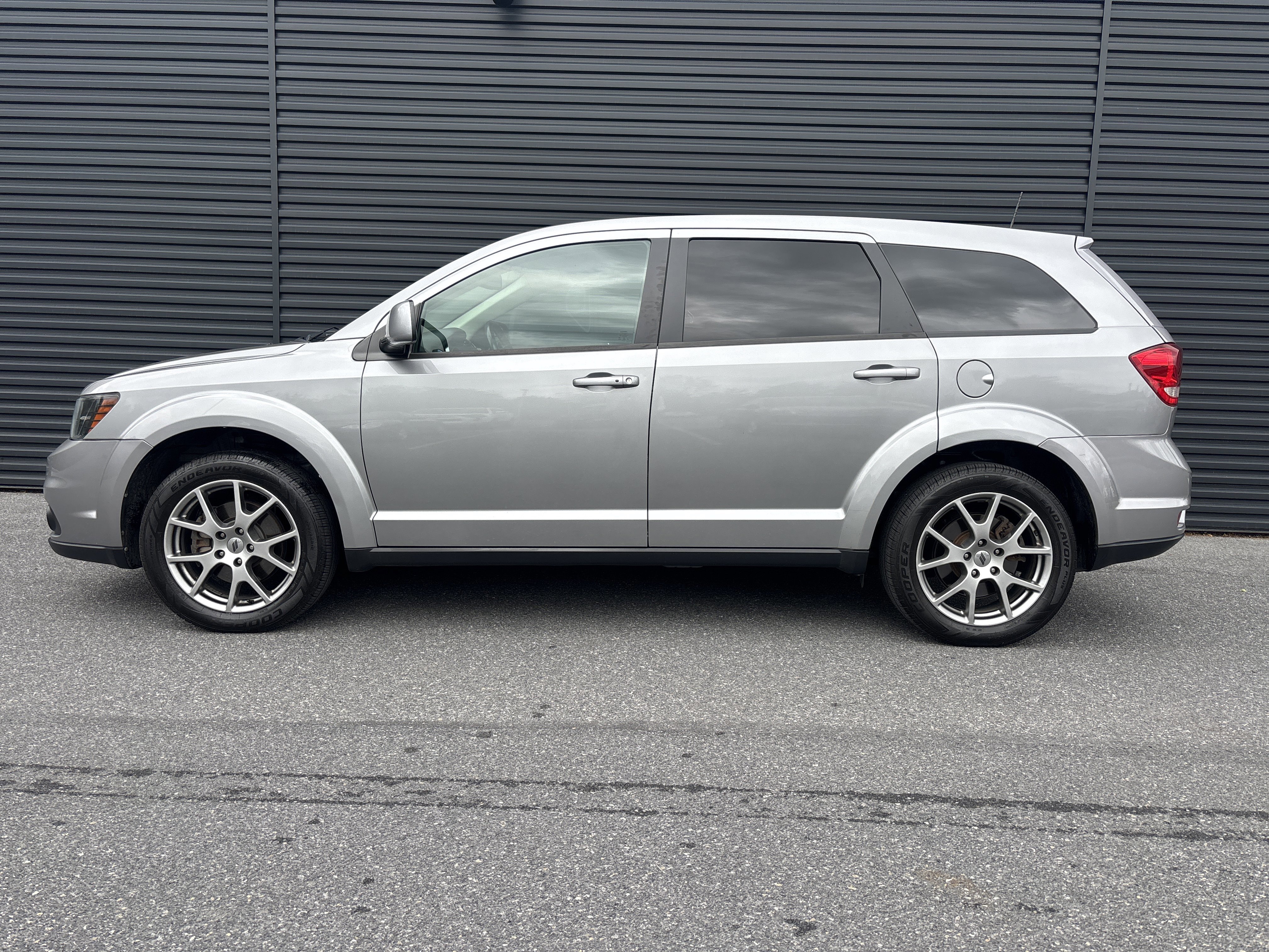 Used 2019 Dodge Journey GT AWD/4WD image 2