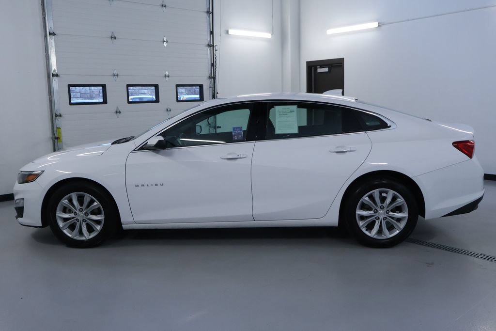 Used 2025 Chevrolet Malibu LT FWD image 4