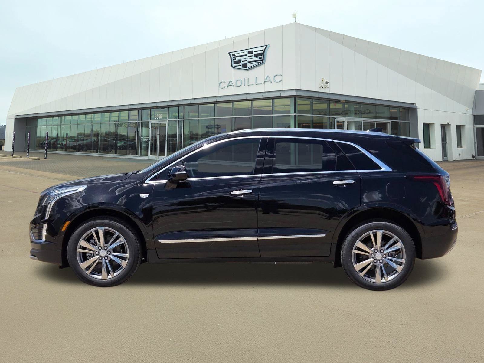 New 2026 Cadillac XT5 Premium Luxury w/ Driver Assist Package FWD image 3