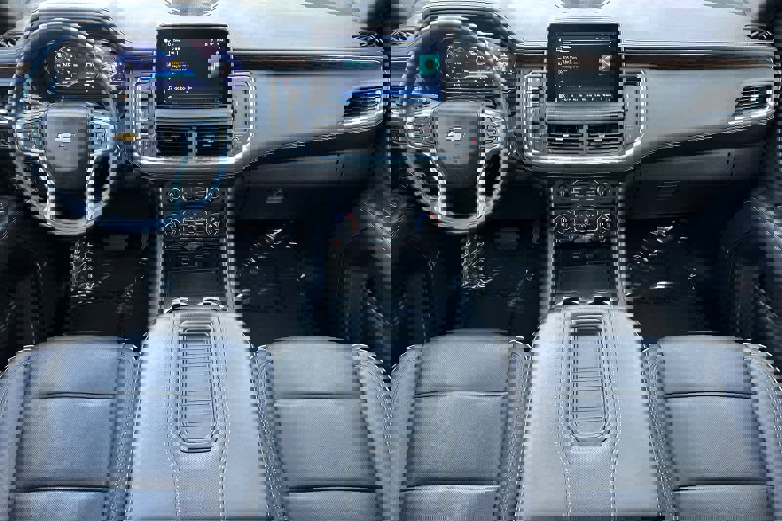 Used 2023 Chevrolet Tahoe Premier image 3