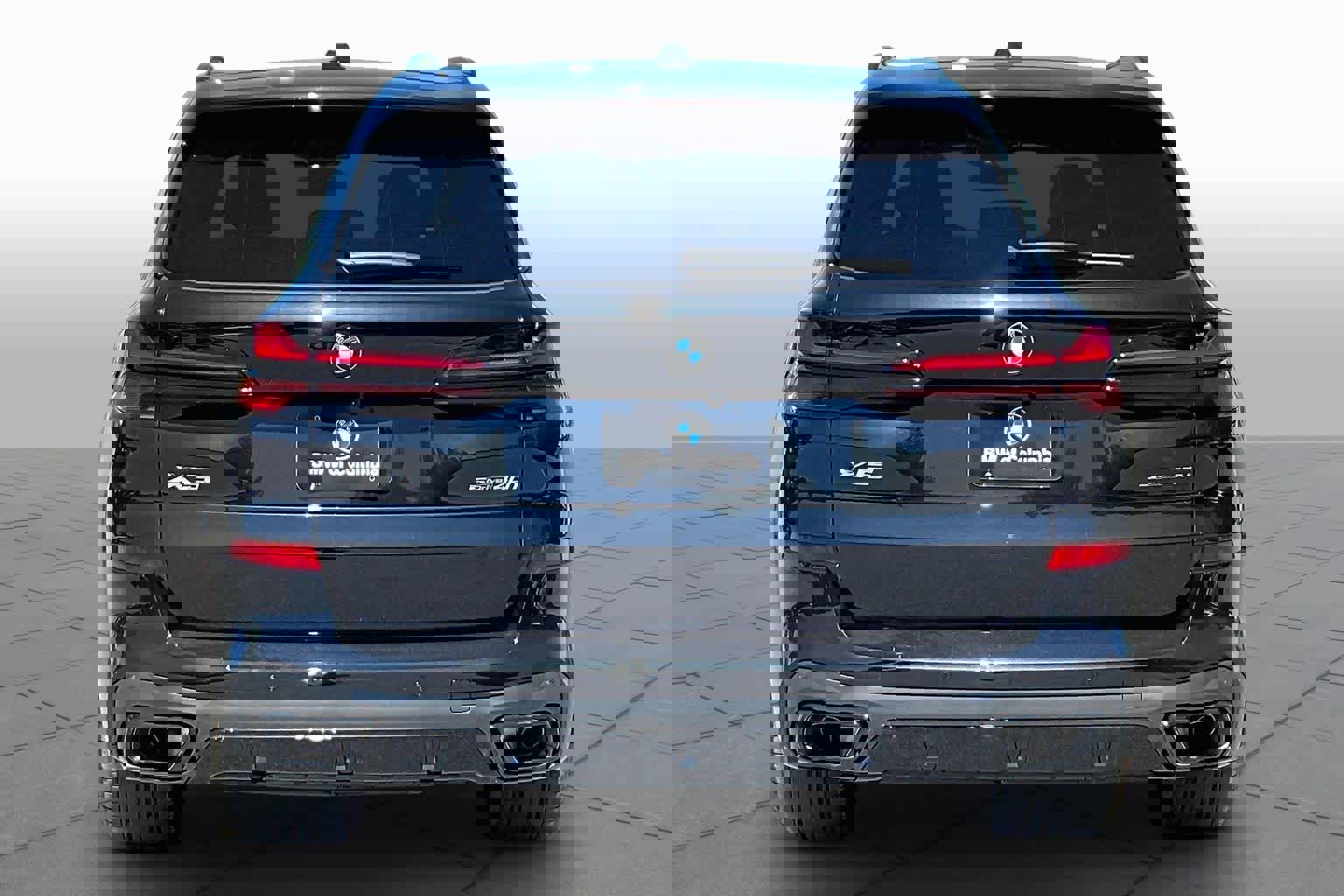 Used 2026 BMW X5 sDrive40i w/ M Sport Package RWD image 4