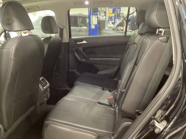 Certified 2023 Volkswagen Tiguan SE w/ Panoramic Sunroof Package image 14