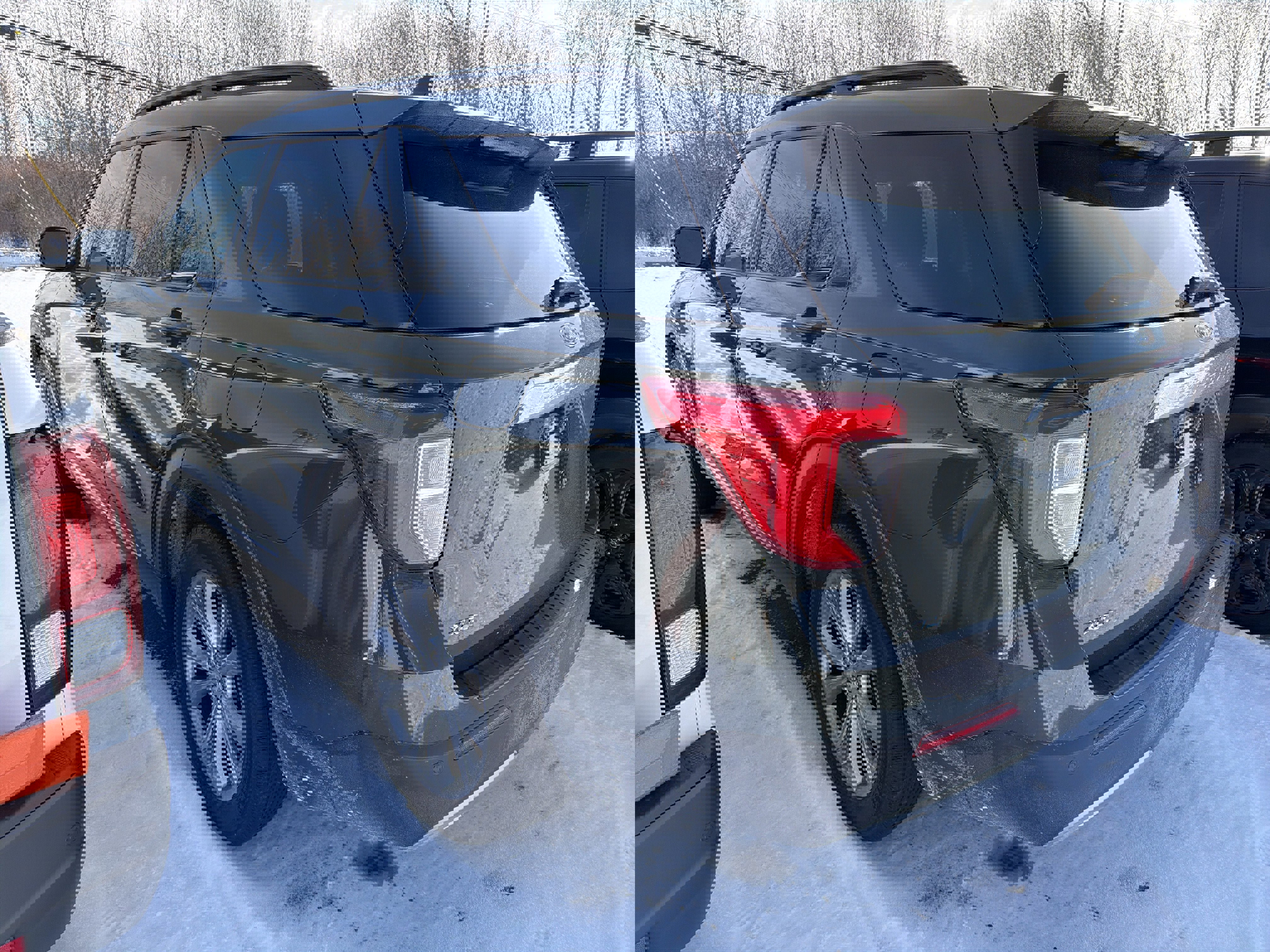 Used 2022 Ford Explorer XLT w/ Equipment Group 202A image 4