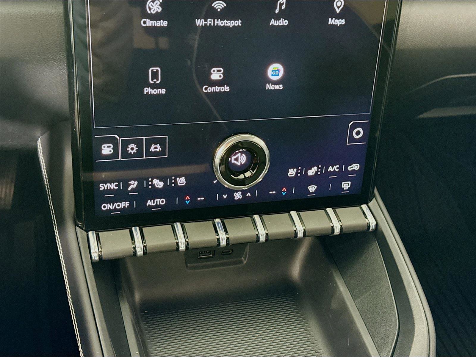 New 2026 GMC Terrain Denali w/ LPO, Floor Liner Package AWD/4WD image 11