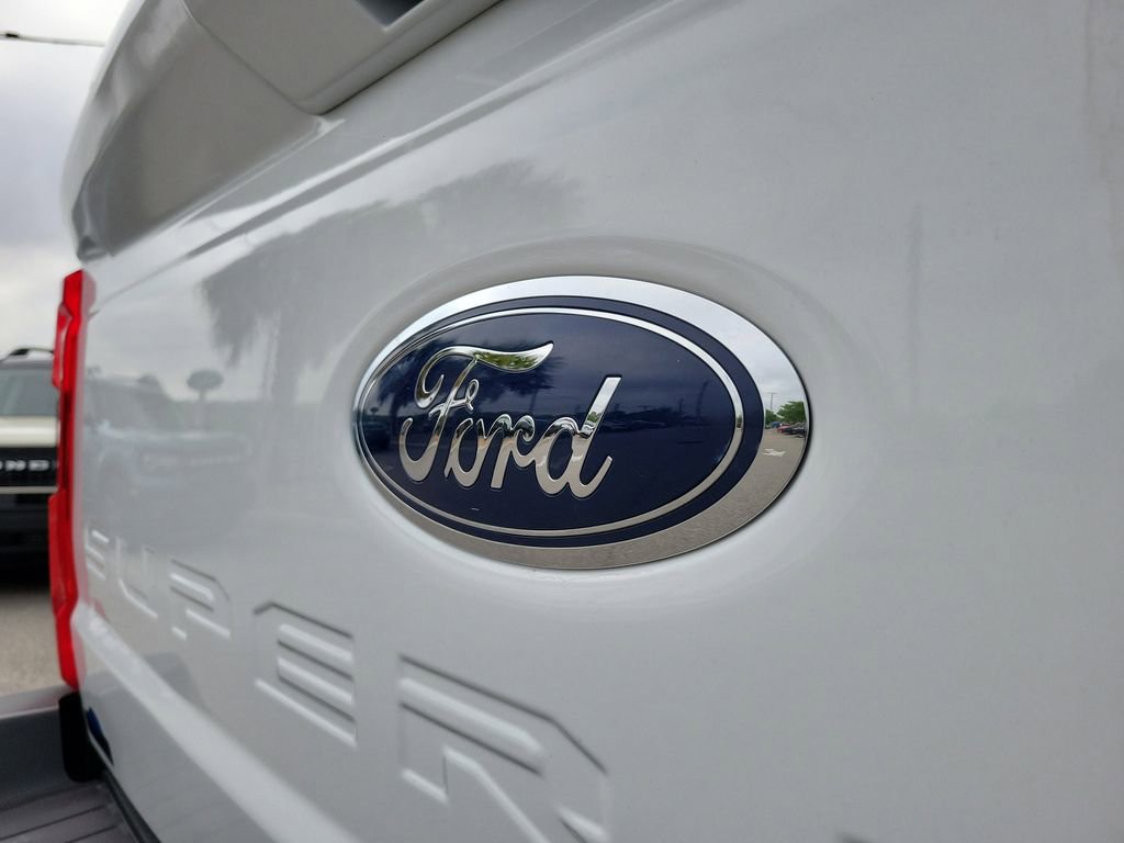 Used 2024 Ford F250 Lariat AWD/4WD image 8