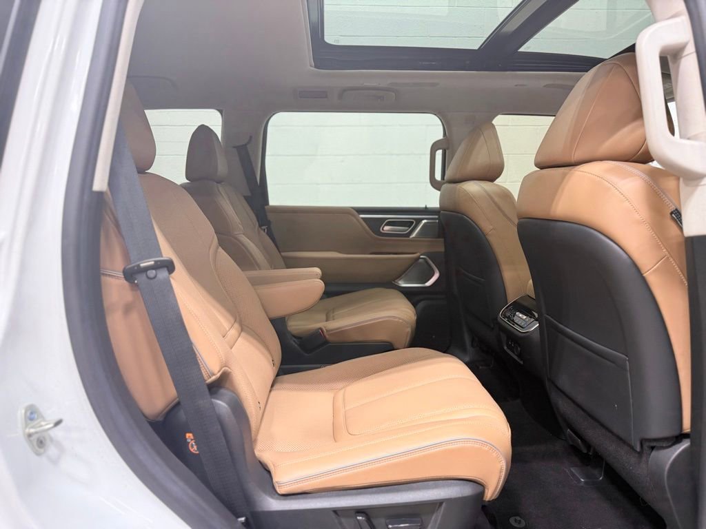 Used 2025 INFINITI QX80 Sensory image 61