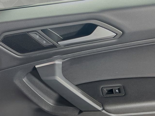 Used 2019 Volkswagen Tiguan SE image 31