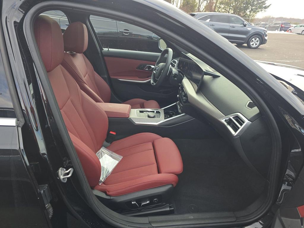Used 2025 BMW 330i xDrive Sedan w/ Premium Package image 14