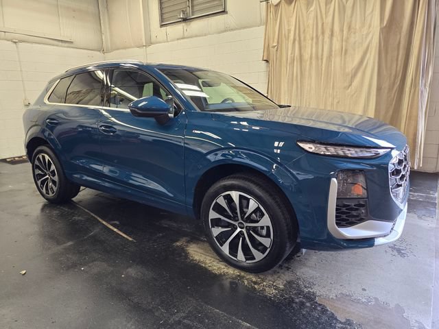 New 2026 Audi Q3 quattro 2.0T AWD/4WD image 4