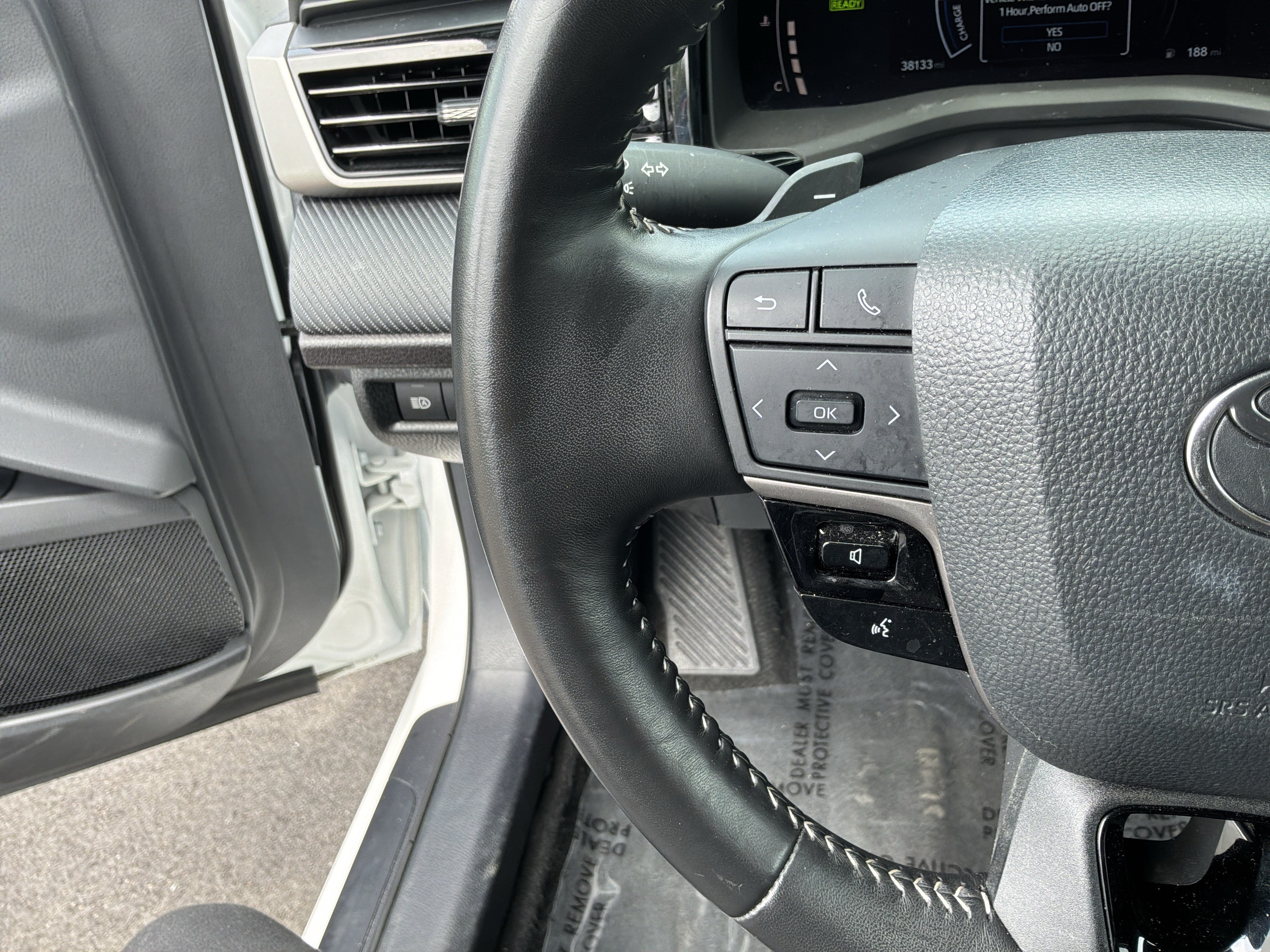 Used 2025 Toyota Camry SE FWD image 14