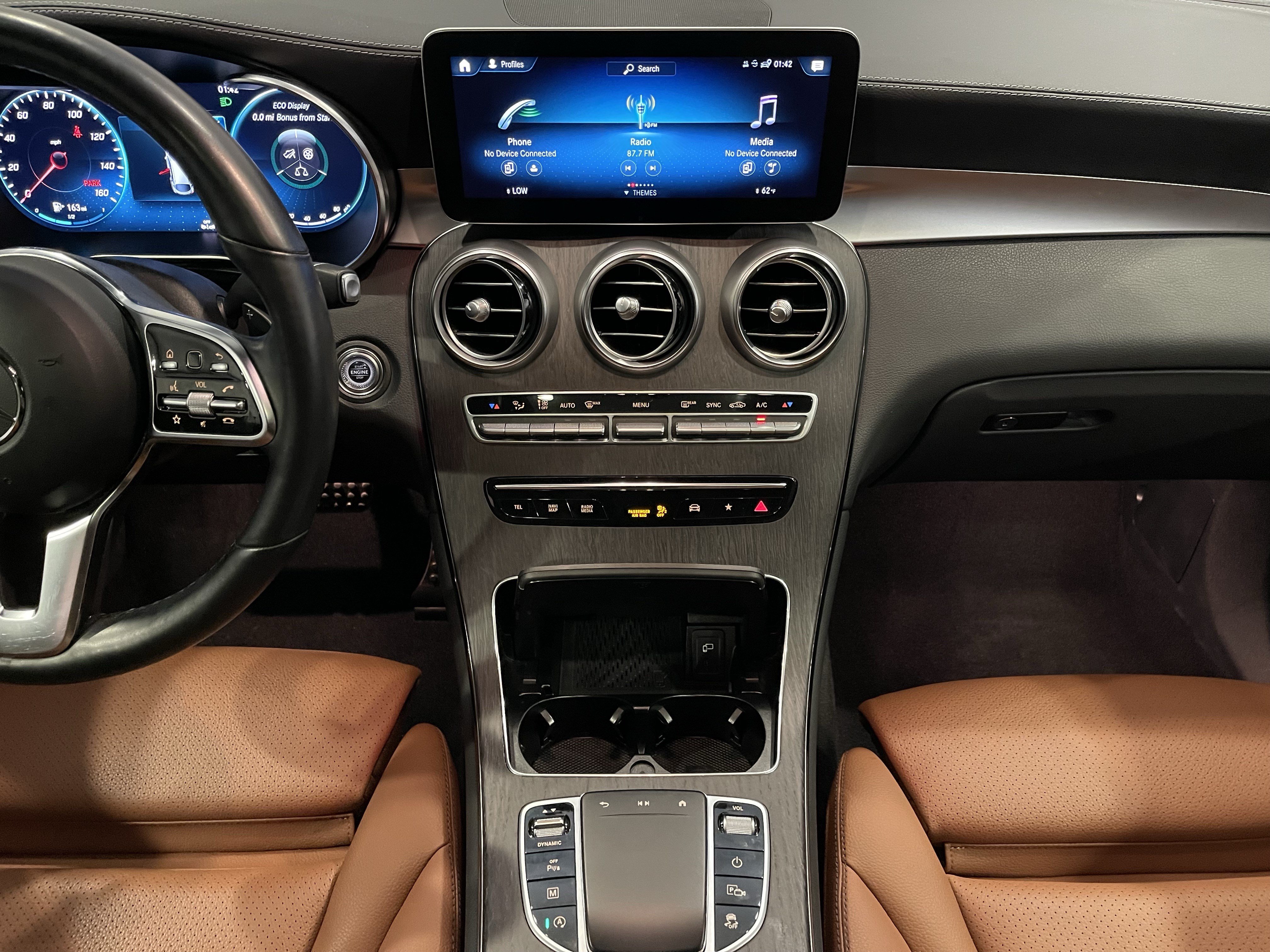 Used 2023 Mercedes-Benz GLC 300 4MATIC Coupe image 17