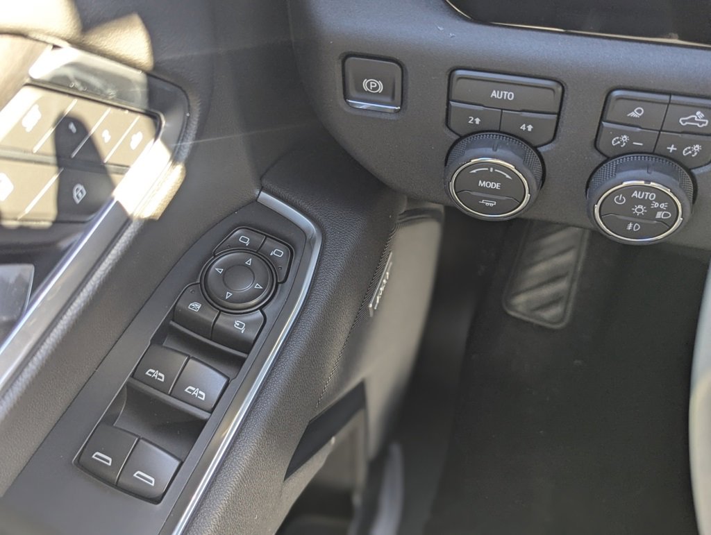 New 2026 Chevrolet Silverado 1500 LTZ w/ LTZ Premium Package image 24