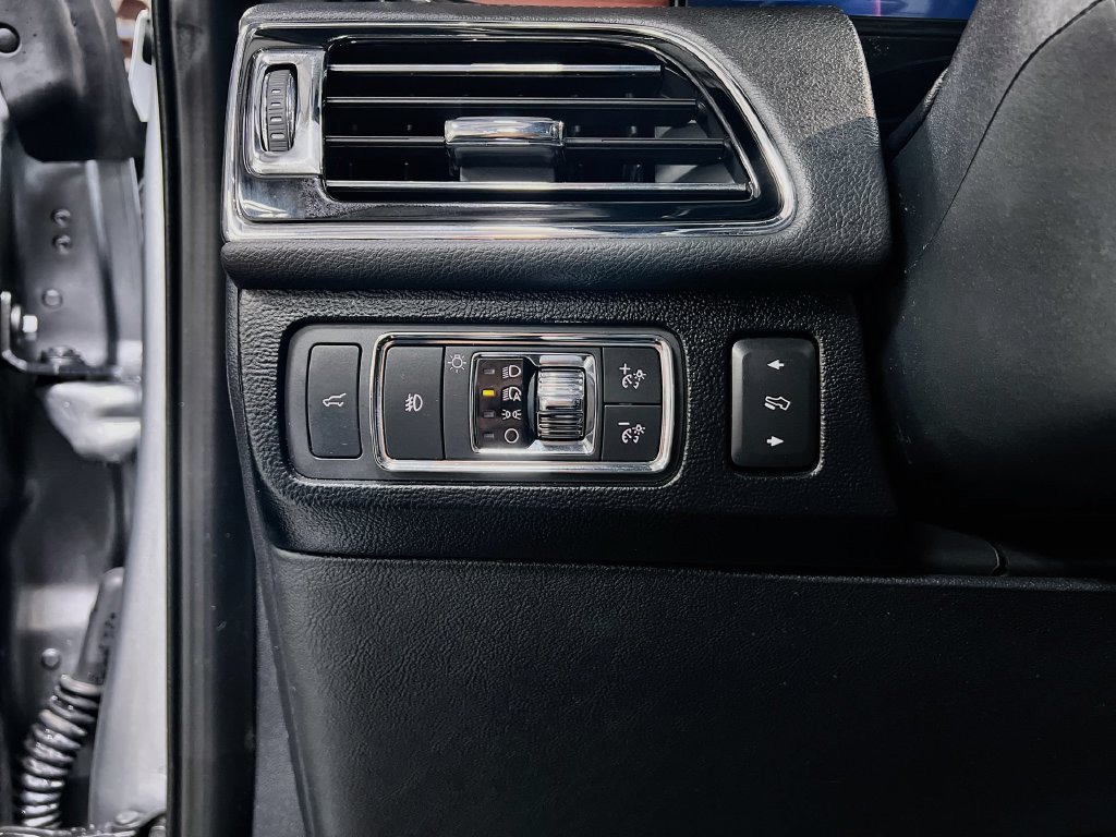 Used 2022 Lincoln Navigator Reserve RWD image 13
