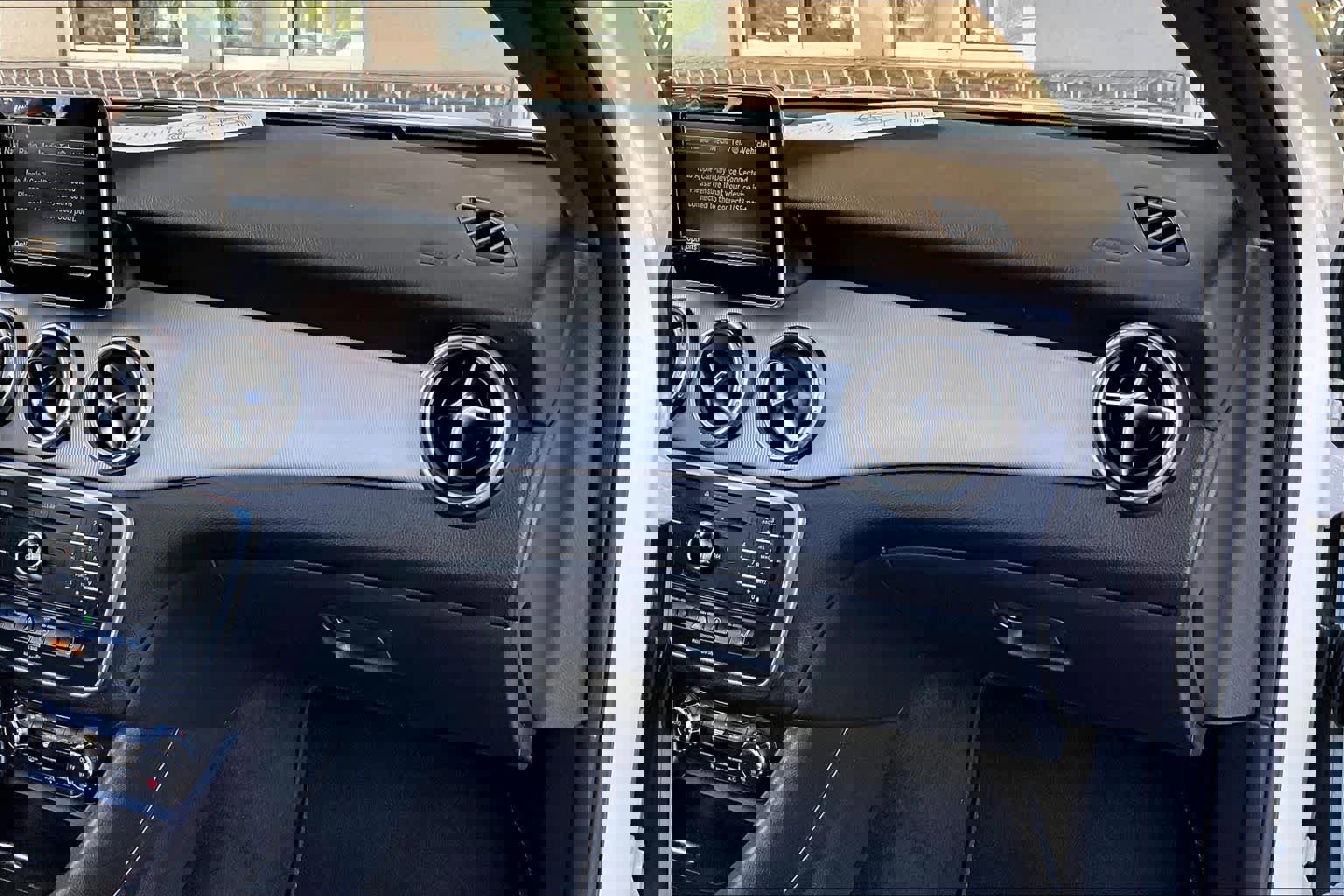 Used 2016 Mercedes-Benz GLA 250 image 19