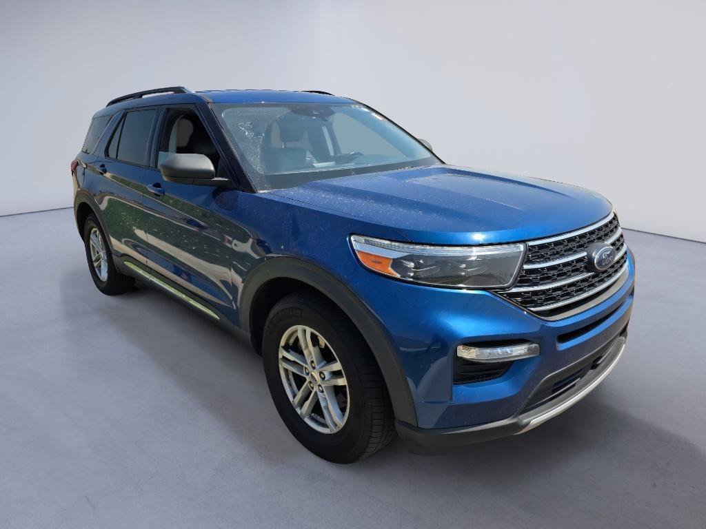 Used 2021 Ford Explorer XLT w/ Equipment Group 202A AWD/4WD image 8