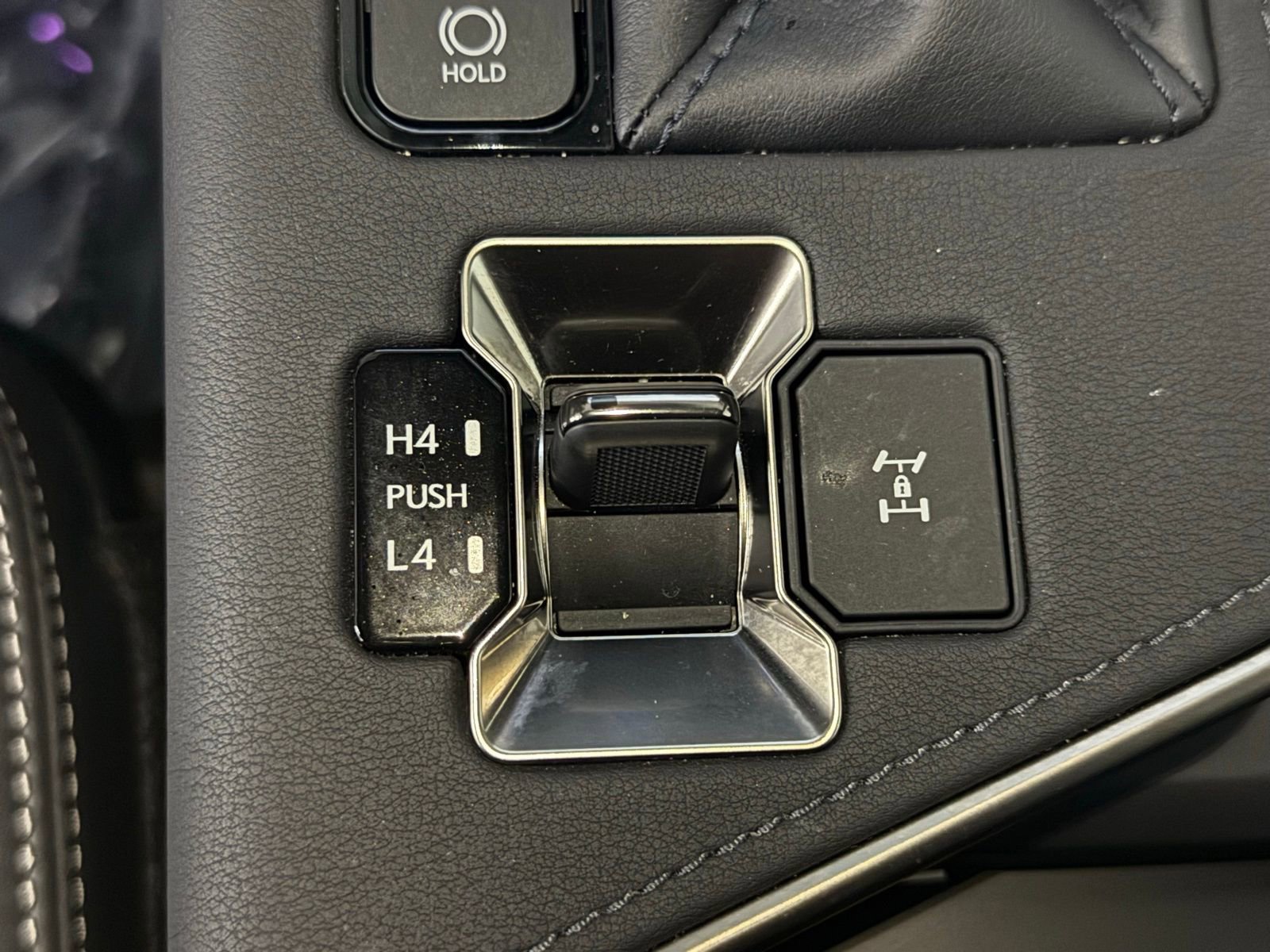 Used 2024 Lexus GX 550 w/ Accessory Package (2T) image 32