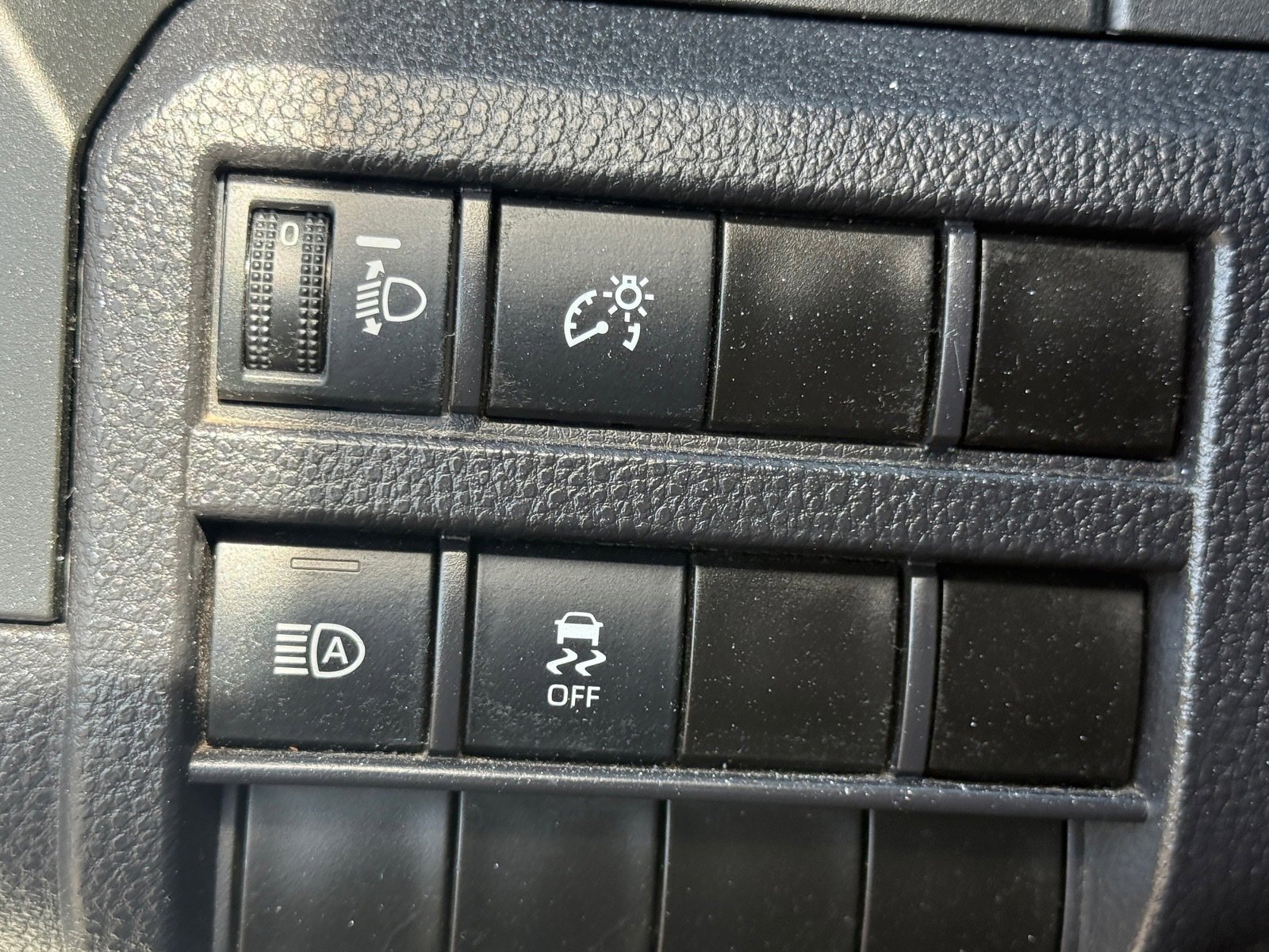 Used 2024 Toyota Tacoma SR image 24