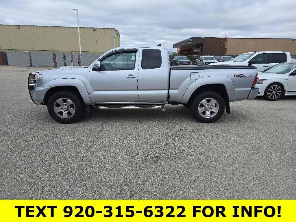 Used 2012 Toyota Tacoma 4x4 Access Cab V6 w/ TRD Sport Pkg image 3