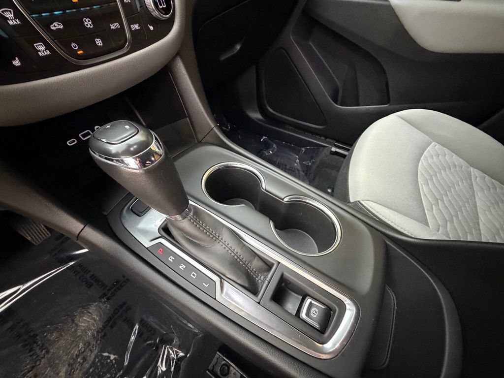 Used 2019 Chevrolet Equinox LT AWD/4WD image 39