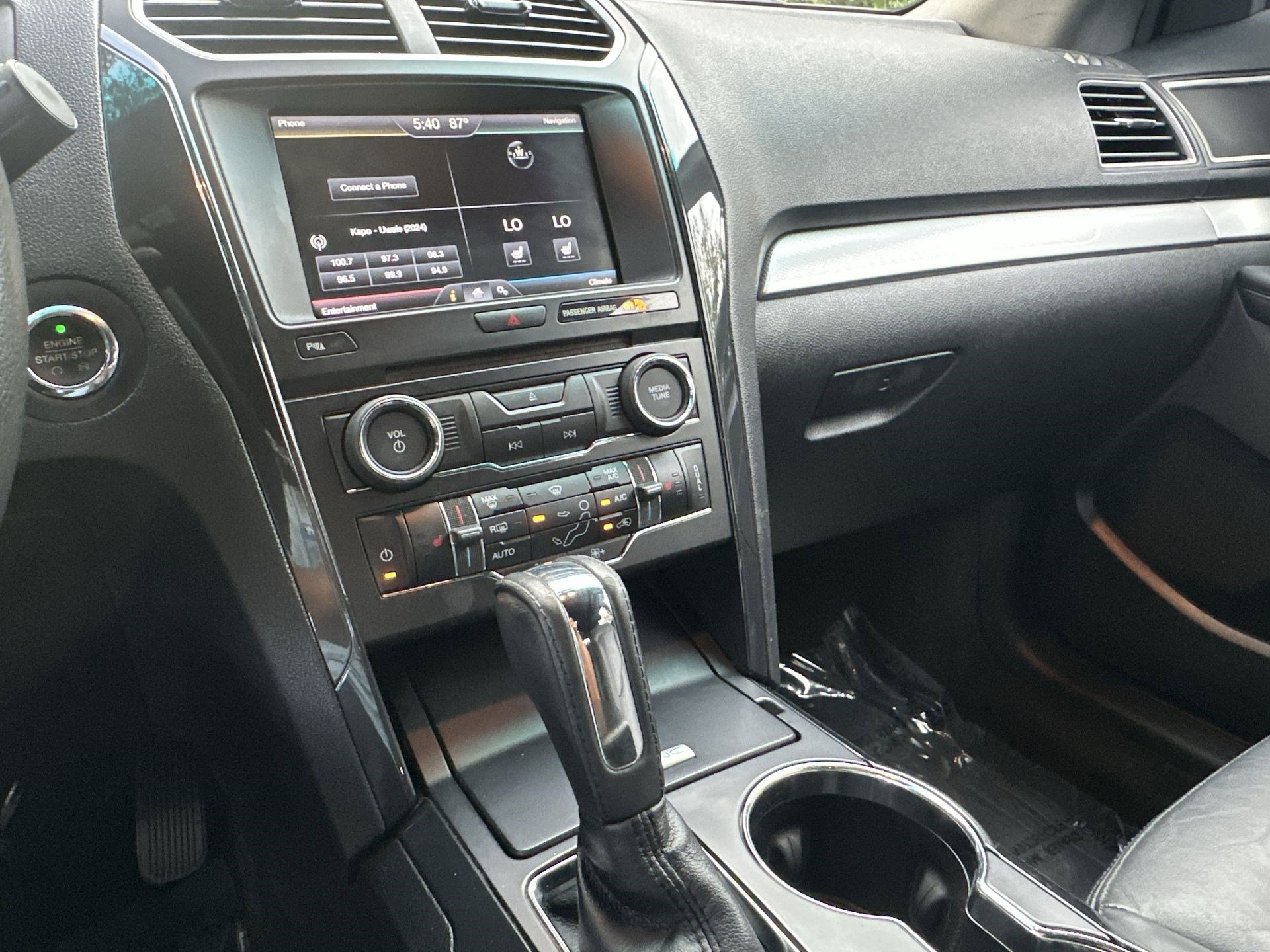 Used 2016 Ford Explorer XLT w/ Equipment Group 202A image 17