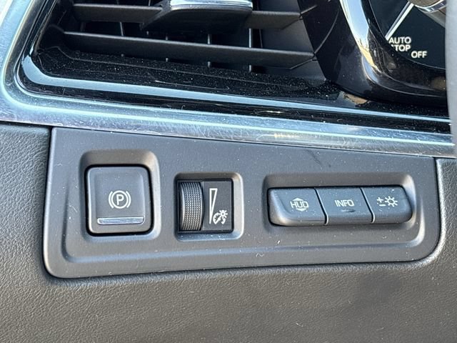 Used 2025 Cadillac XT6 Sport w/ Technology Package AWD/4WD image 21