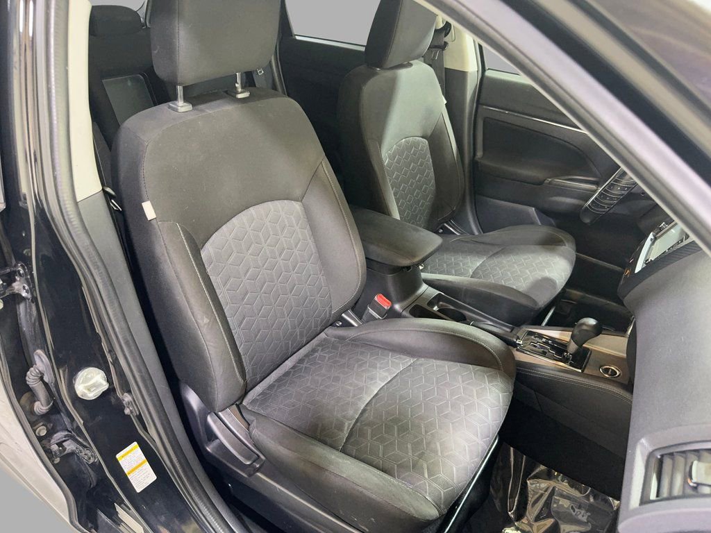 Used 2020 Mitsubishi Outlander Sport 2.0 ES image 39