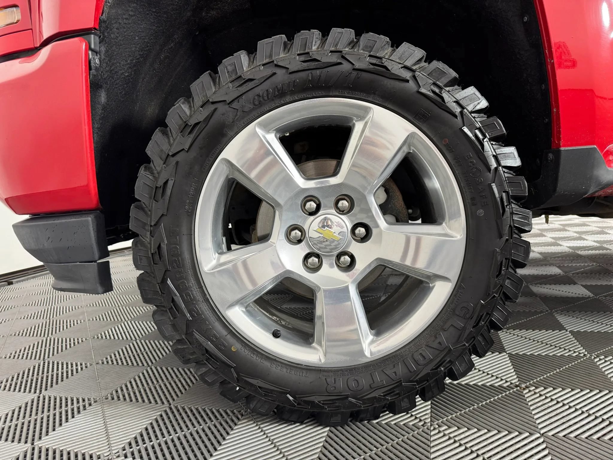 Used 2018 Chevrolet Silverado 1500 LT w/ All Star Edition AWD/4WD image 40