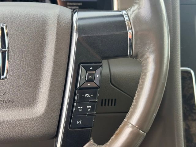 Used 2015 Lincoln Navigator L 4WD image 11