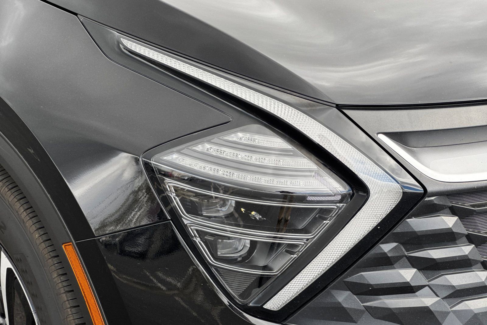 Certified 2025 Kia Sportage LX image 47