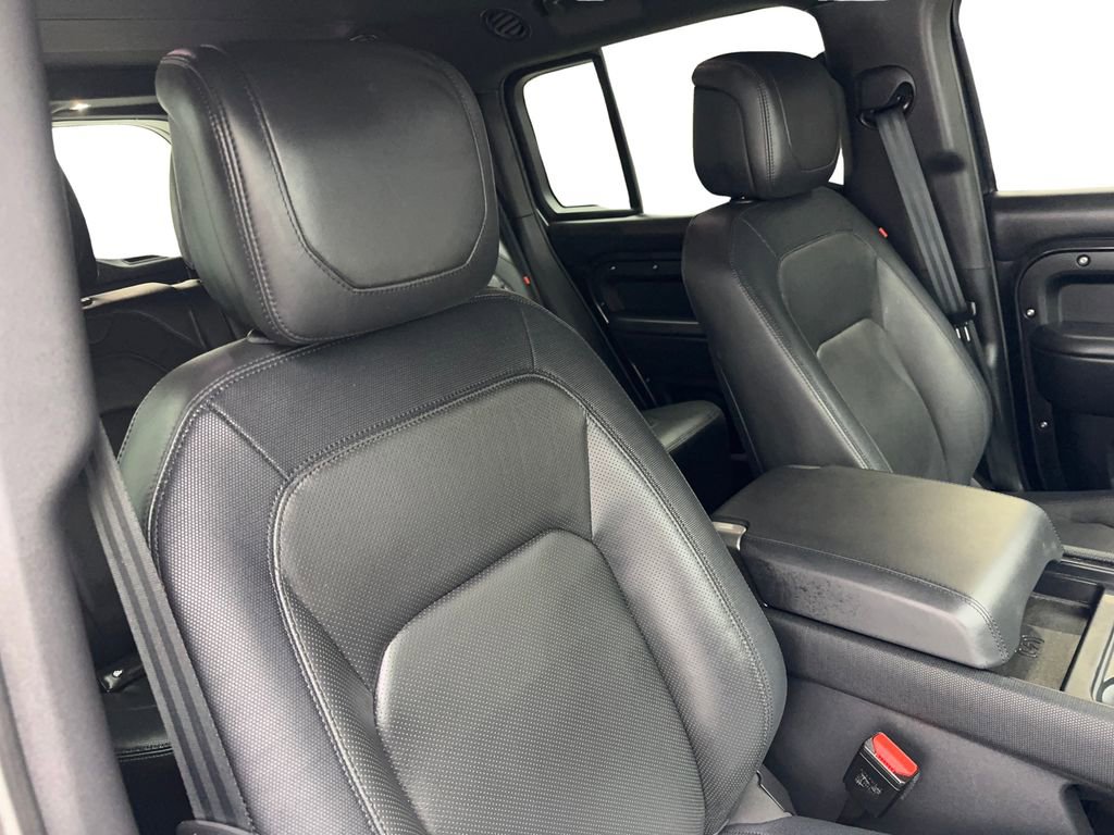 Used 2024 Land Rover Defender 130 Outbound image 43