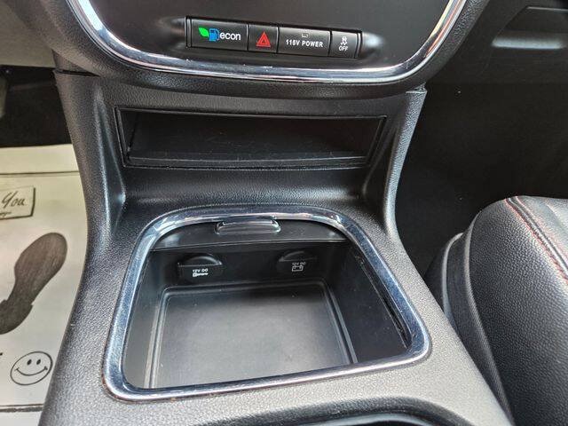 Used 2020 Dodge Grand Caravan GT FWD image 28