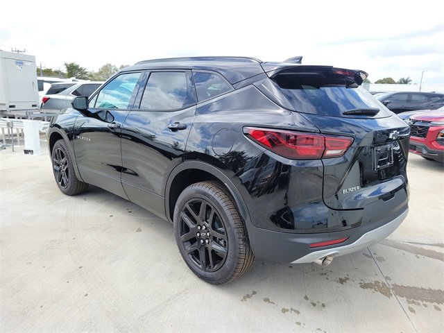 New 2026 Chevrolet Blazer LT w/ Convenience Package image 2