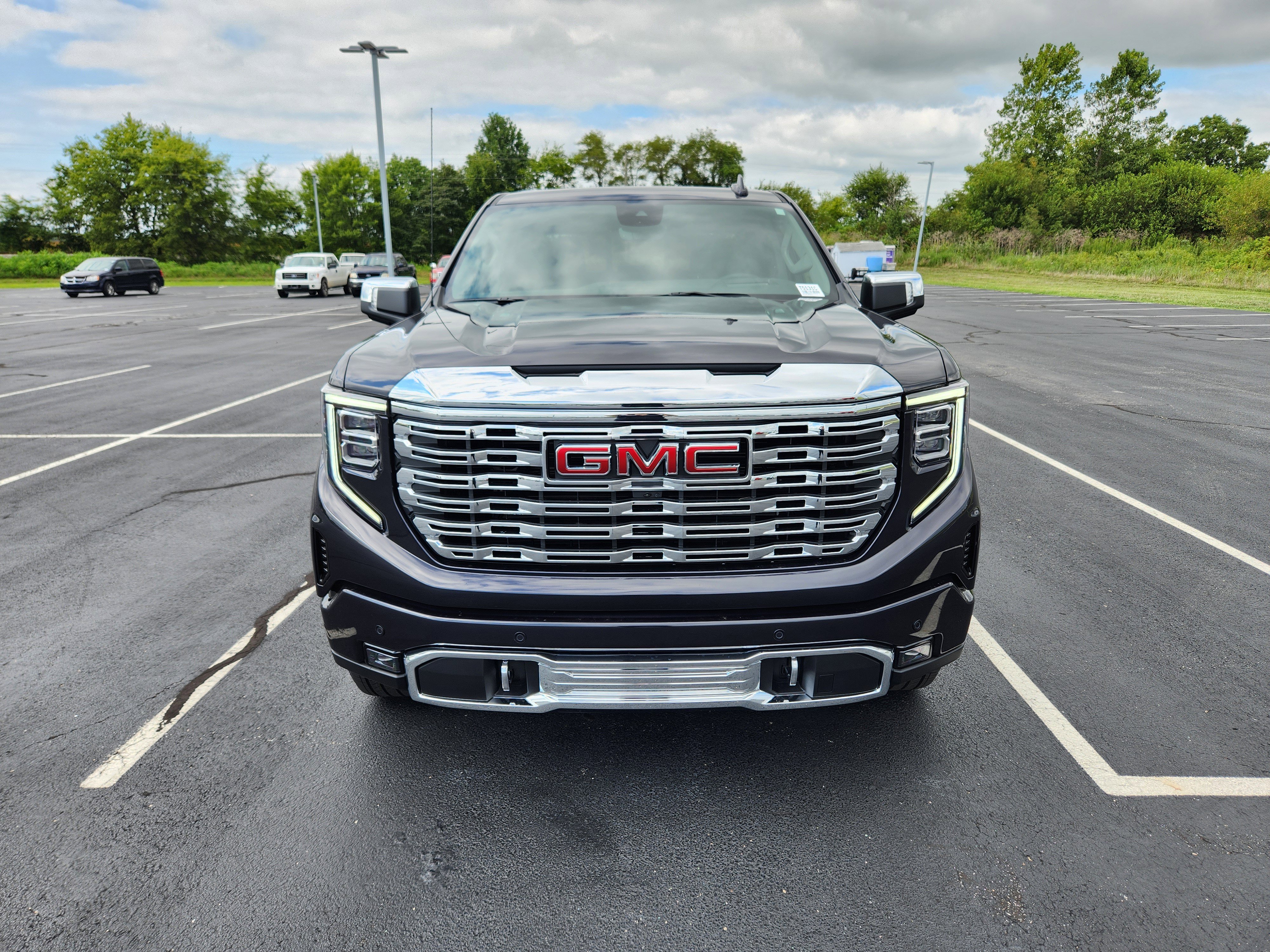 New 2026 GMC Sierra 1500 Denali w/ Denali Reserve Package image 2