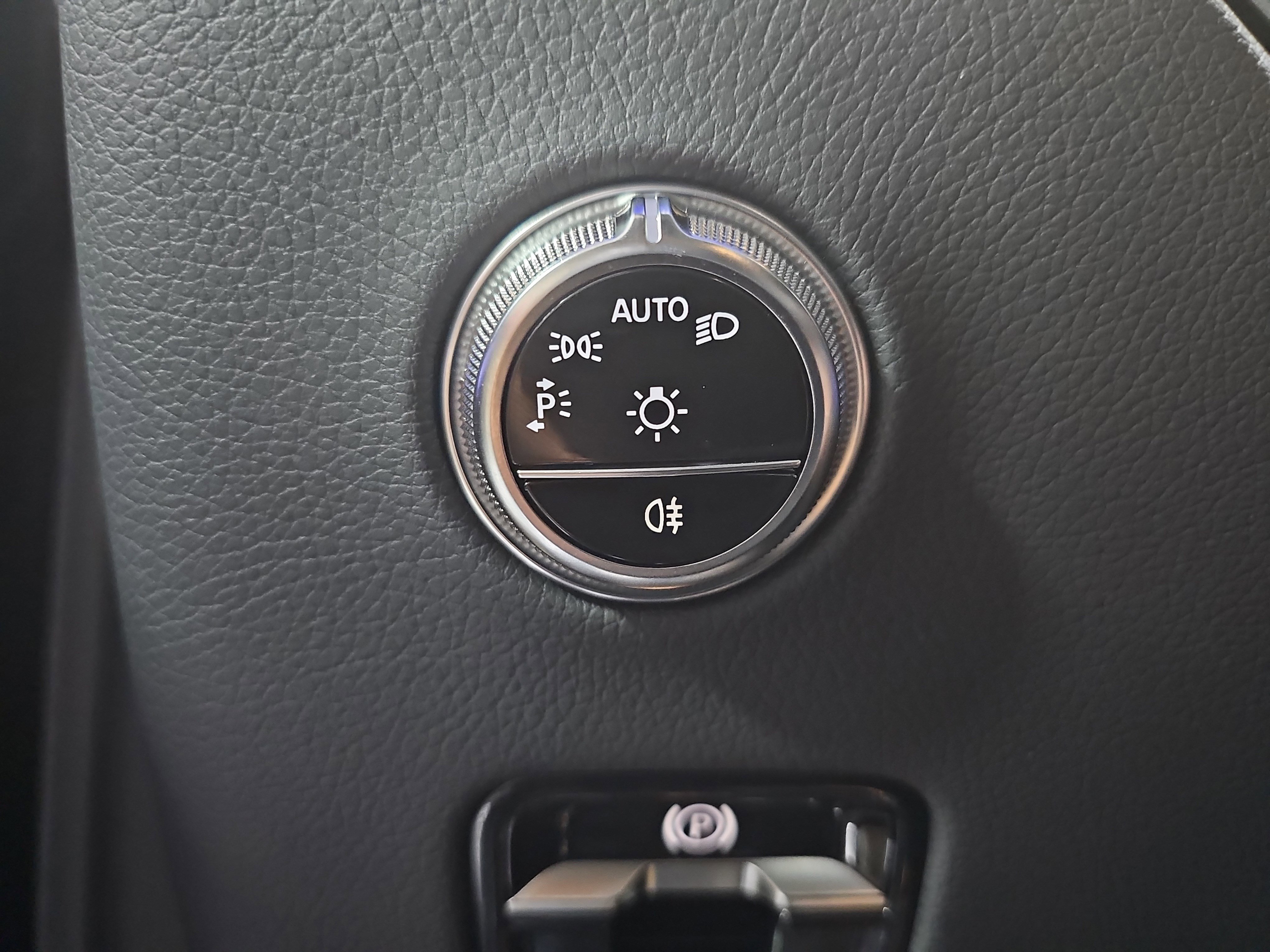 New 2026 Mercedes-Benz GLC 43 AMG 4MATIC Coupe image 28