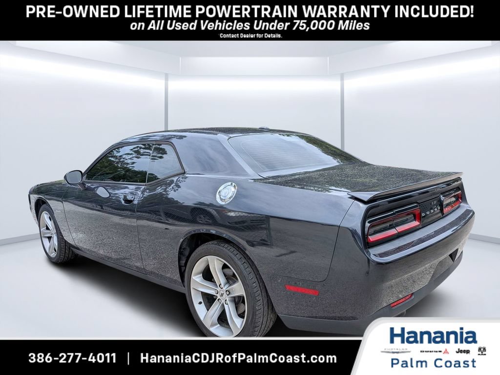 Used 2017 Dodge Challenger R/T RWD image 5