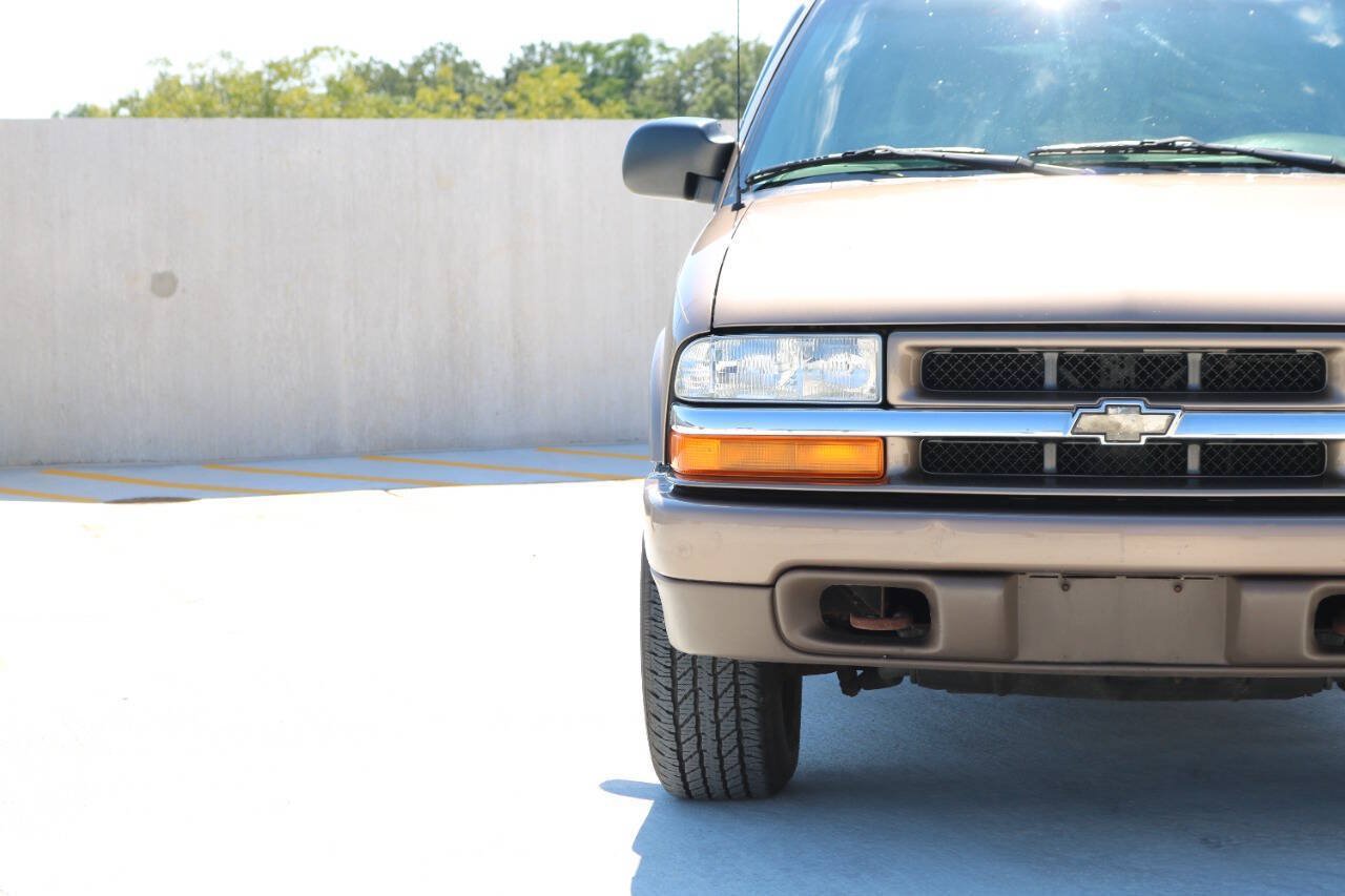 Used 2004 Chevrolet Blazer LS w/ Preferred Equipment Group AWD/4WD image 14