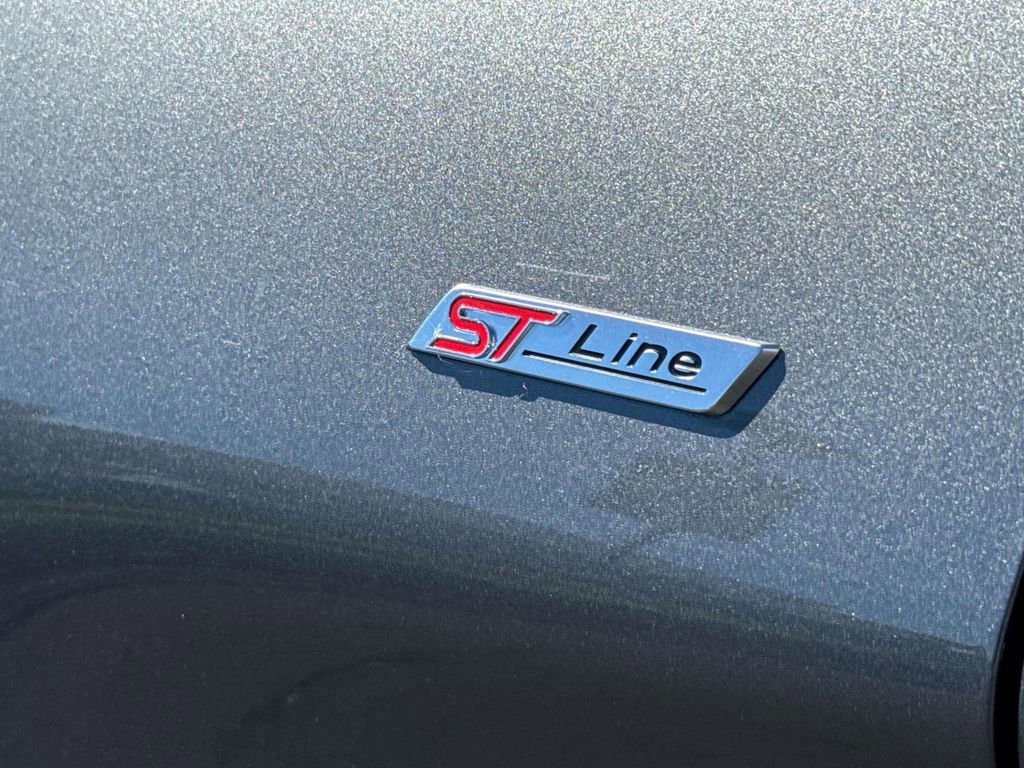 Certified 2026 Ford Explorer ST-Line w/ ST-Line Street Pack image 6