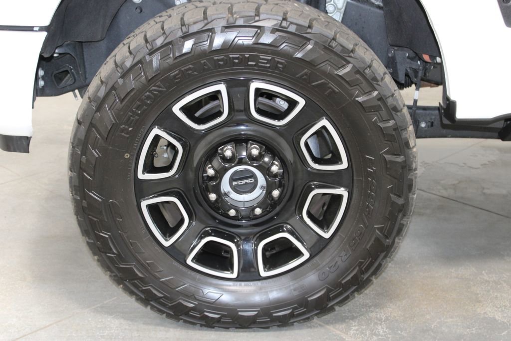 Used 2025 Ford F250 Platinum image 26